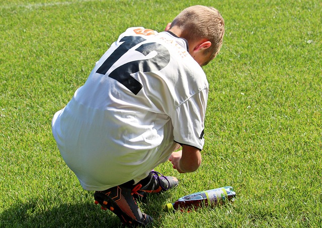 在防守端限 在防守端限