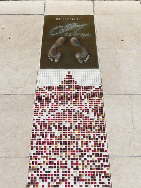 前曼聯門將福斯特​破財政鴻溝簽約謠言！揭雷克瑟姆工資微不足道！.